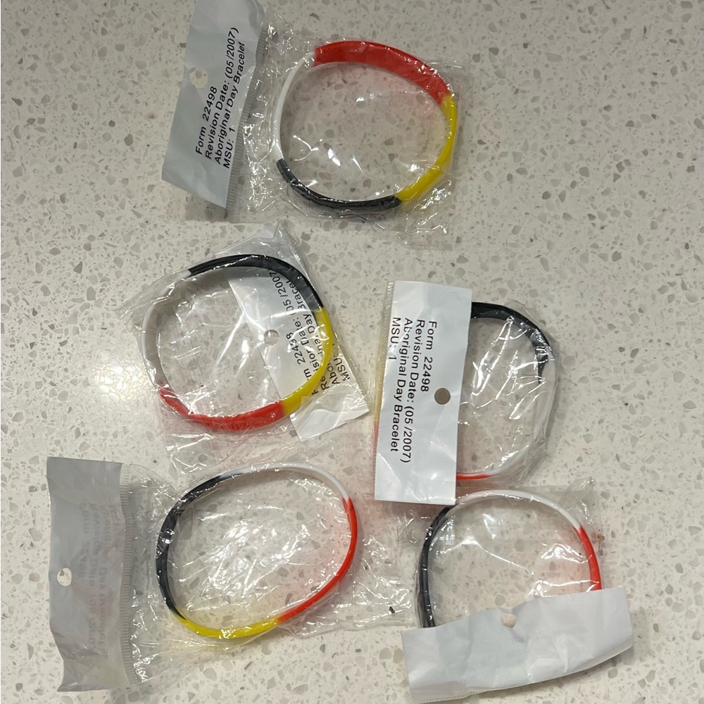 Native American 1st Nations Canada Silicone Rubber Wristbands X5 quantity